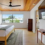 Luxury Dream Home - Massive Rooftop Patio, Zen Garden, Ac & Fast Wifi!